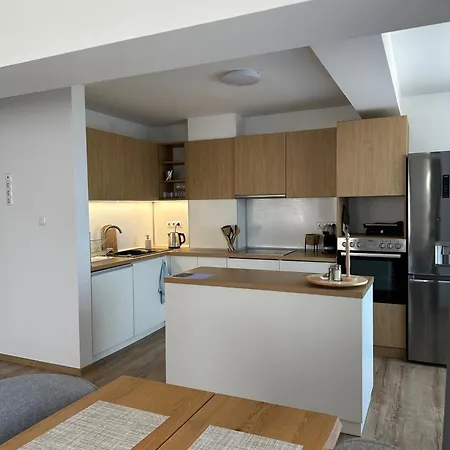 M Apartment *